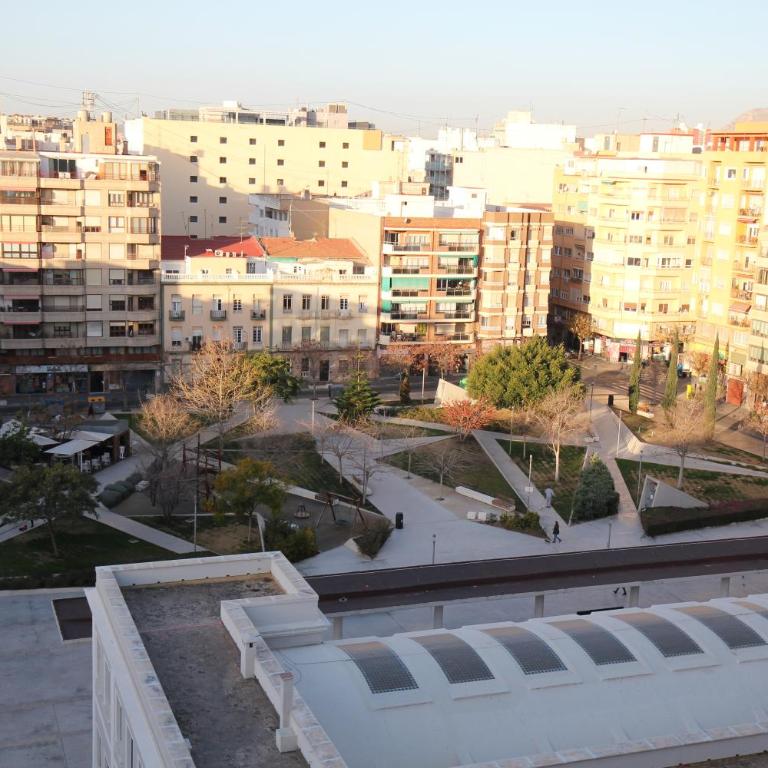 4 BEDROOMS -SENECA Center Apartment - Apartment - 22