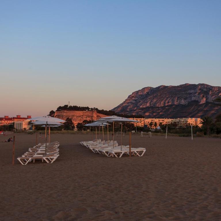 Apartamento playa con piscina y terraza en urbanizacion de lujo - Apartamento de 2 dormitorios - 26