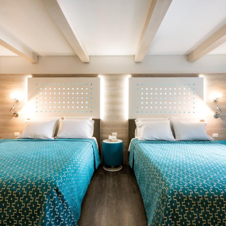Hotel Casa Blanca - Family Room with Sauna - 4