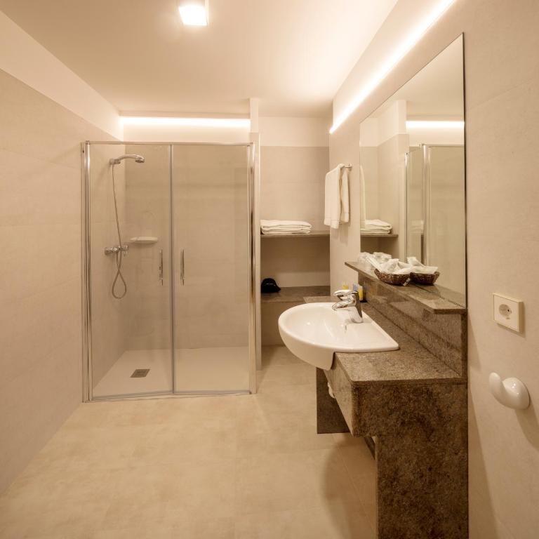 Hotel Real Colegiata San Isidoro - Habitación Individual con aparcamiento gratuito - 8