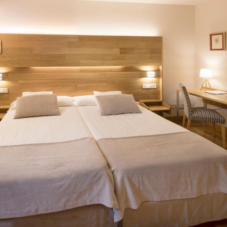 Hotel Real Colegiata San Isidoro - Habitación Doble con aparcamiento gratuito - 1 o 2 camas - 5