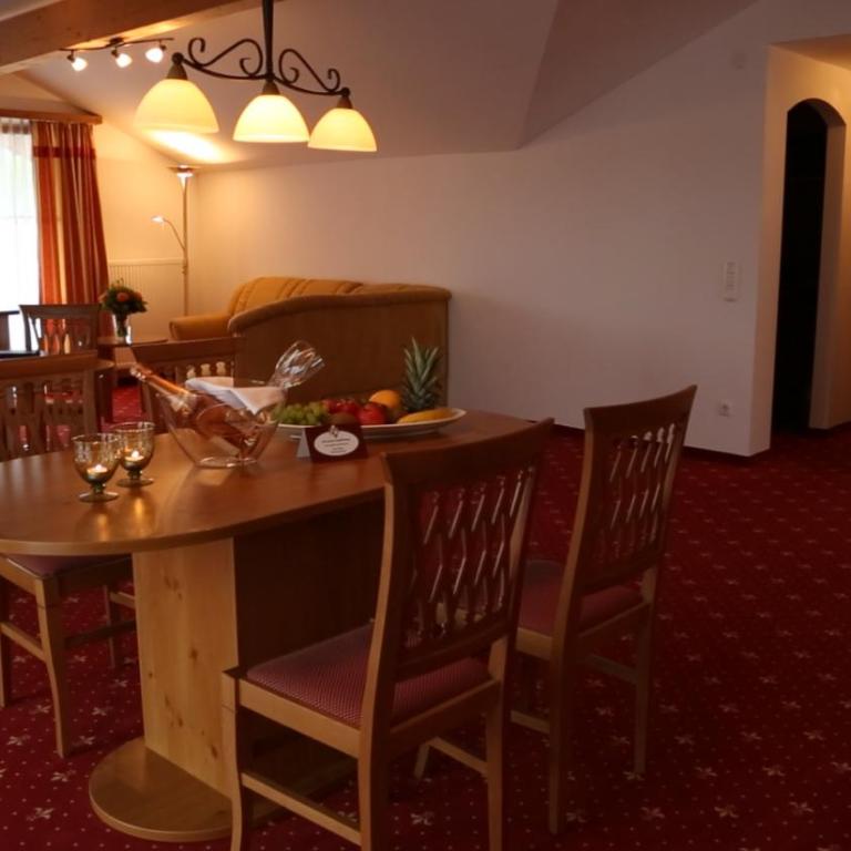 Kurhotel Falter - Deluxe Doppelzimmer mit Balkon - 5