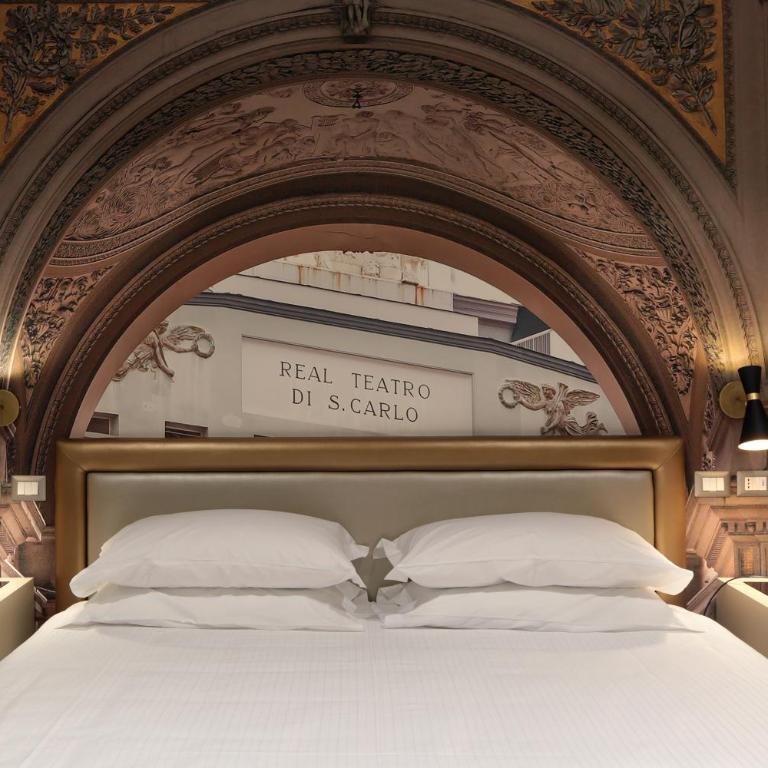 Caruso Place Luxury Rooms & Suites - Suite con Vista sulla Galleria e su una Strada - 9