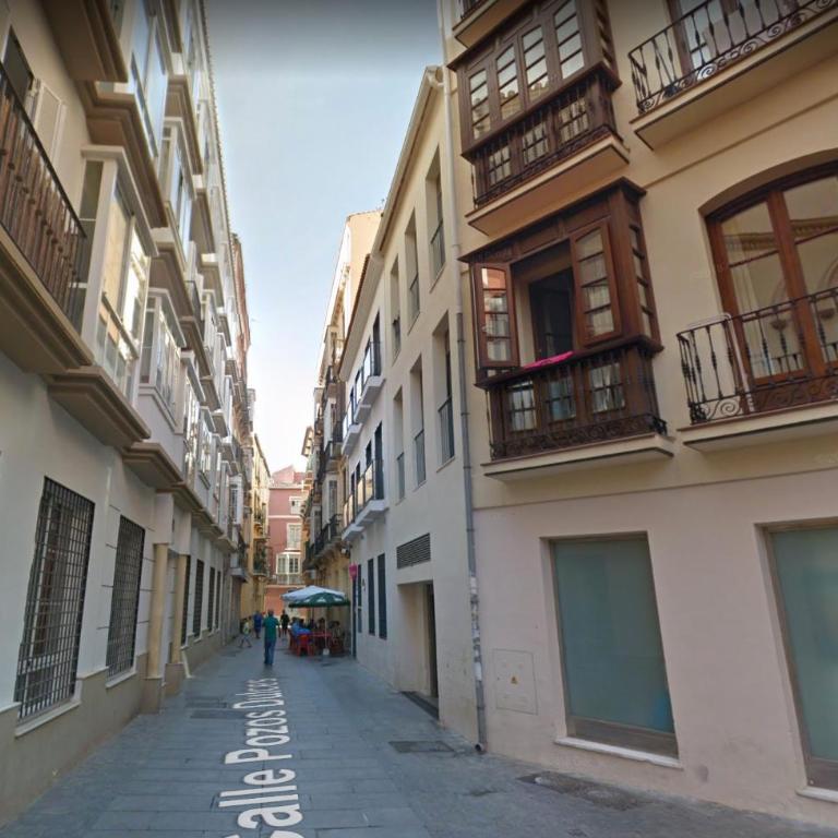 Holidays2Malaga Apto Pozos Dulces Acogedor & balcon & tranquilo en centro de Malaga - One-Bedroom Apartment - 9