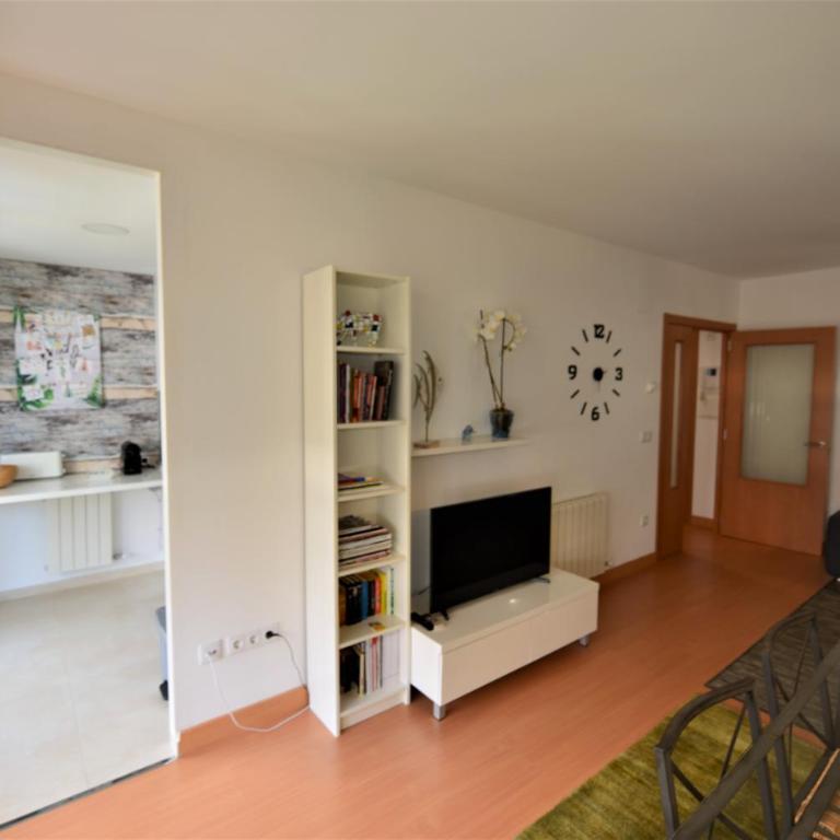 Apartamento CERCA PLAYA CON BALCON Y BBQ - Apartamento de 2 dormitorios - 5