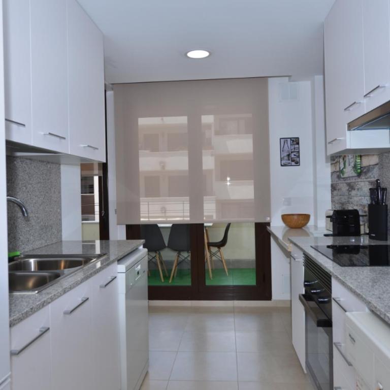 Apartamento CERCA PLAYA CON BALCON Y BBQ - Apartamento de 2 dormitorios - 6