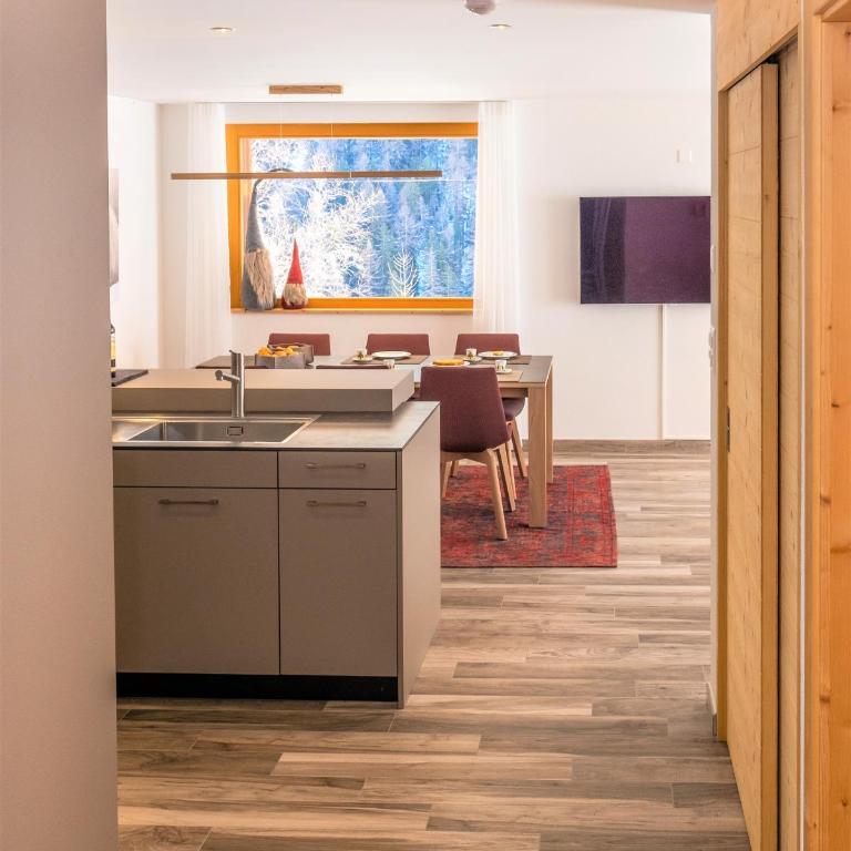 Chalet Les Rahâs by Mrs Miggins - Superior Apartment mit Whirlpool - 6