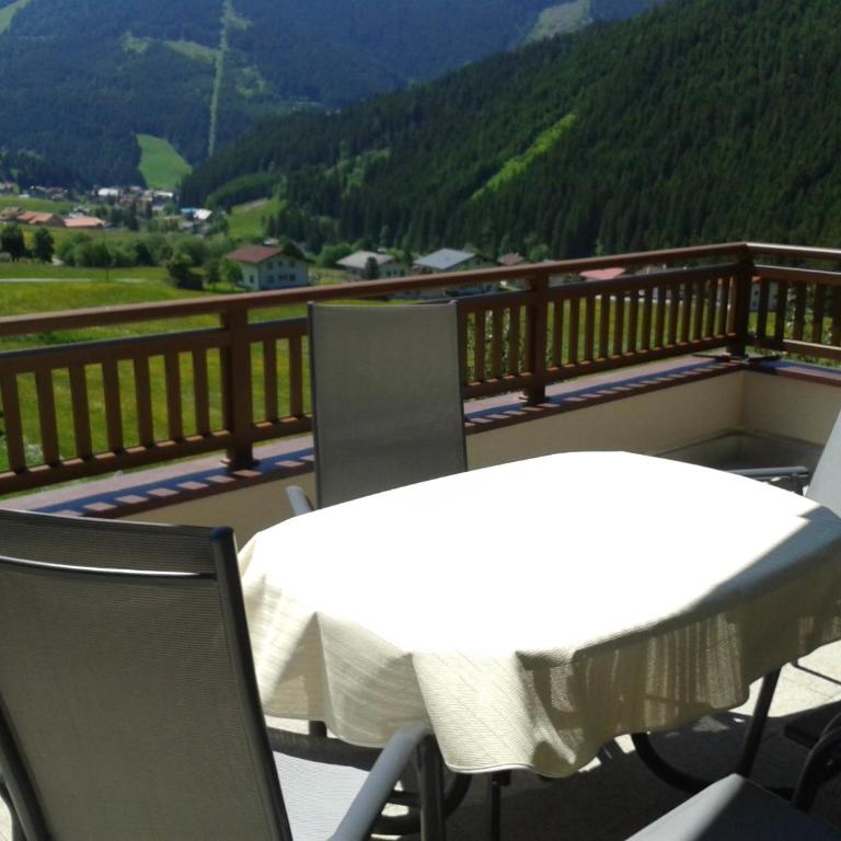 Haus Birkenheim - Two-Bedroom Apartment with Terrace - 10