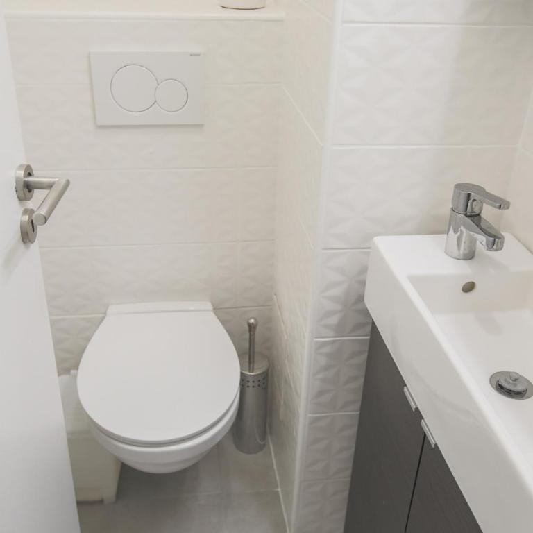 Jardin Figuiers AP4123 by Riviera Holiday Homes - Appartement - Vue sur Jardin - 21