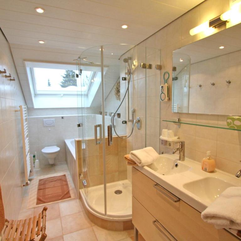 Komfort-Fewo "Allgäublick" - im südlichen Kurviertel nahe Therme, Wiesen - Bergbahnen unlimited Mai-Nov - Apartment mit 3 Schlafzimmern - 15