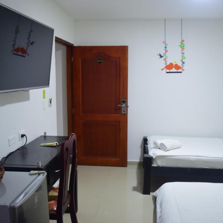 Hotel Intersuites - Double Room - 9