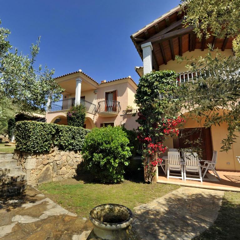 ISS Travel, L'Uddastru Panoramic Apartments - with private outdoor terrace - Appartamento con 2 Camere da Letto (6 Adulti) - 1