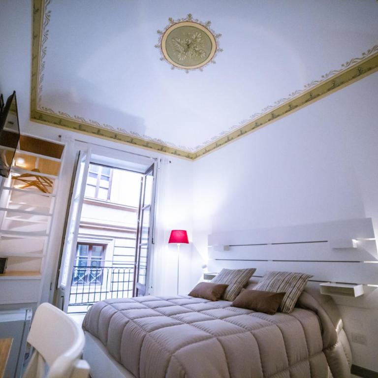 B&B Opera dei Pupi - Deluxe Double Room with Balcony - 8