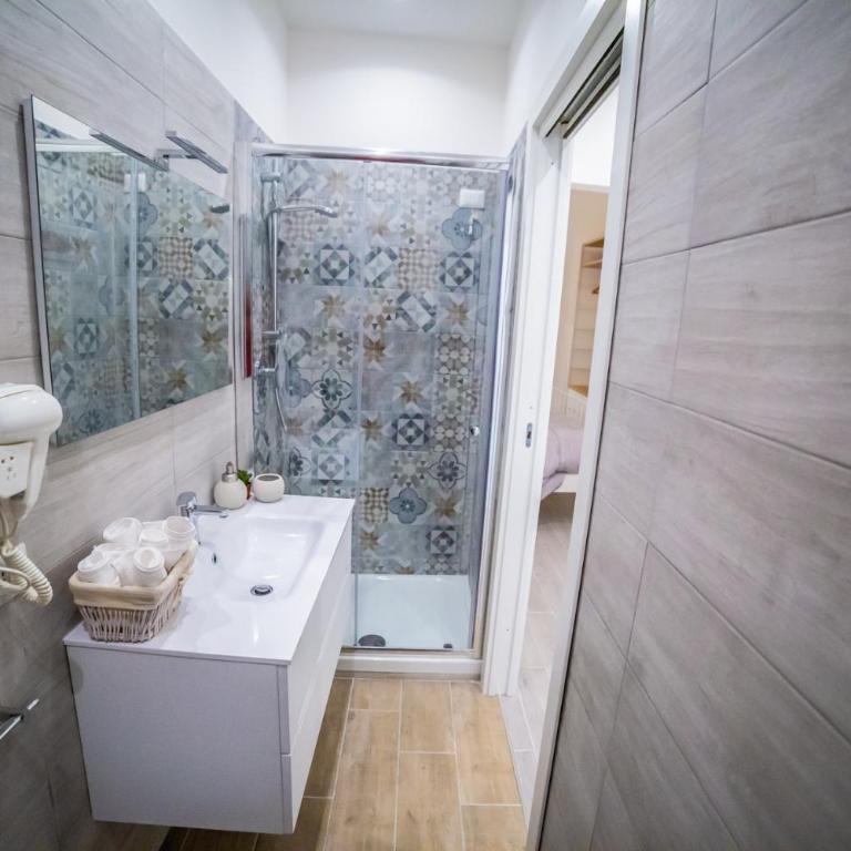 B&B Opera dei Pupi - Deluxe Double Room with Shower - 10