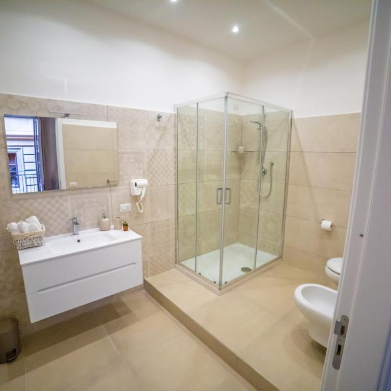 B&B Opera dei Pupi - Comfort Quadruple Room - 23