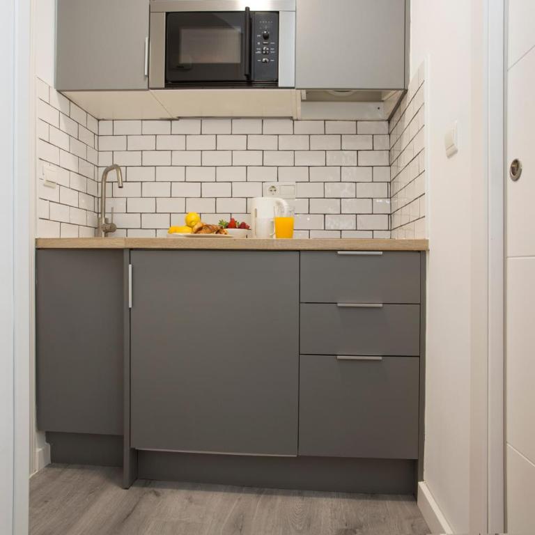 Poeta Llombart Apartment - Studio - 6