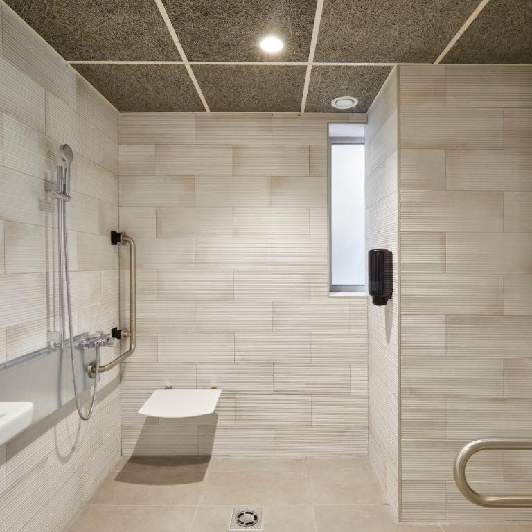 Unite Hostel Barcelona - Bed in 8-Bed Mixed Dormitory Room - 6