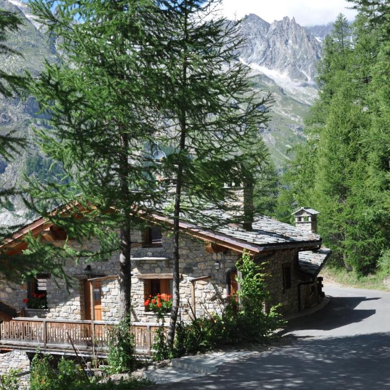 We are 4810 Chalet aux pieds du Mont-Blanc Mansarda - Appartement 2 Chambres - 2