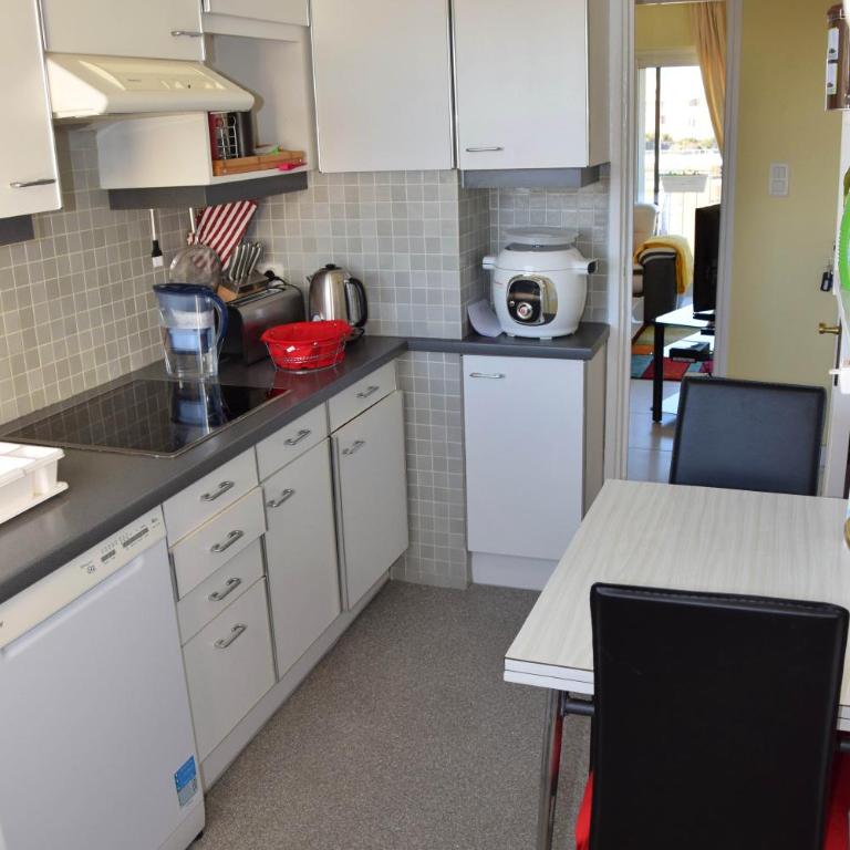 Rue Roland Garros - Appartement 2 Chambres - 17