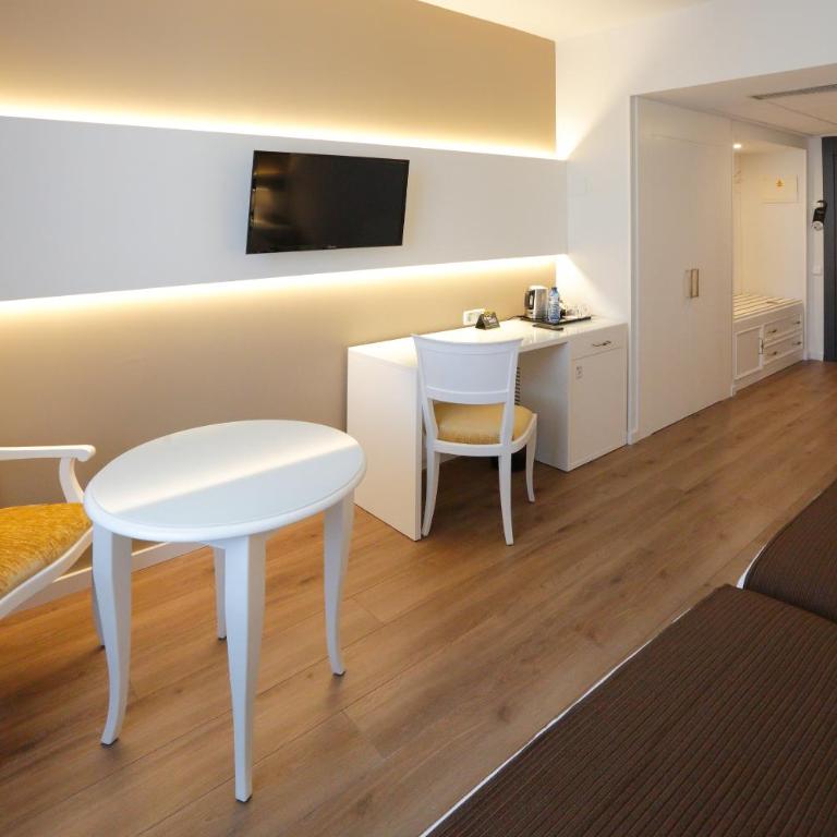 Sercotel Alfonso XIII - Habitación Doble - 2 camas - 4