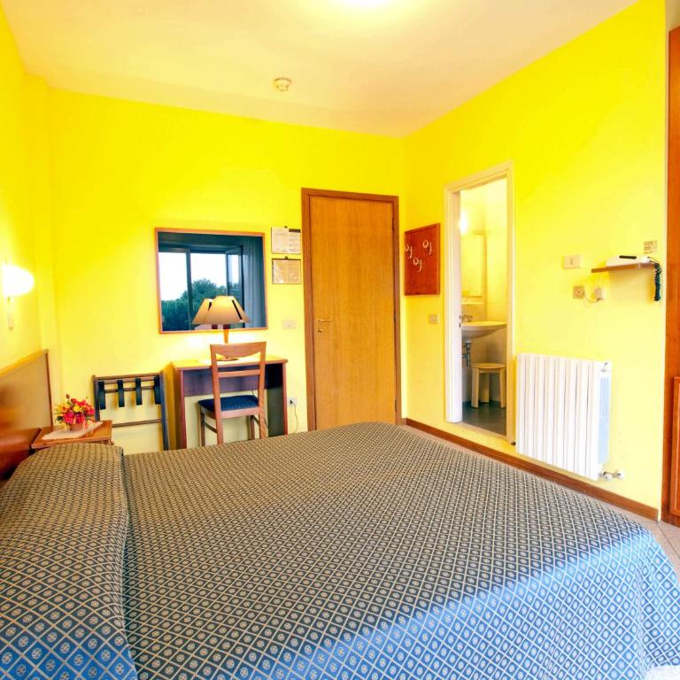 Hotel Capri - Camera Matrimoniale/Doppia con Letti Singoli - 2