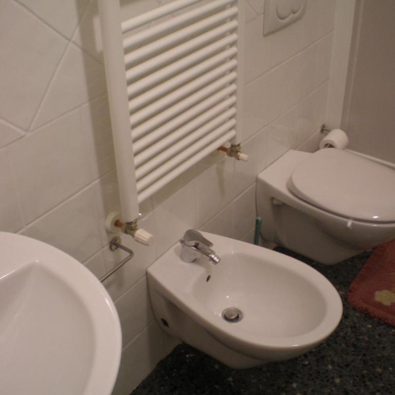 Bed And Breakfast Arcobaleno - Camera Matrimoniale/Doppia con Letti Singoli con Bagno Privato - 13