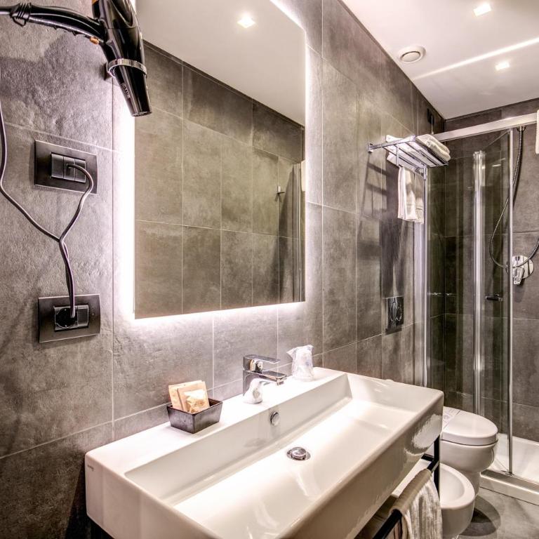 Colosseo Prestige Rooms - Camera Standard Matrimoniale/Doppia con Letti Singoli - 4
