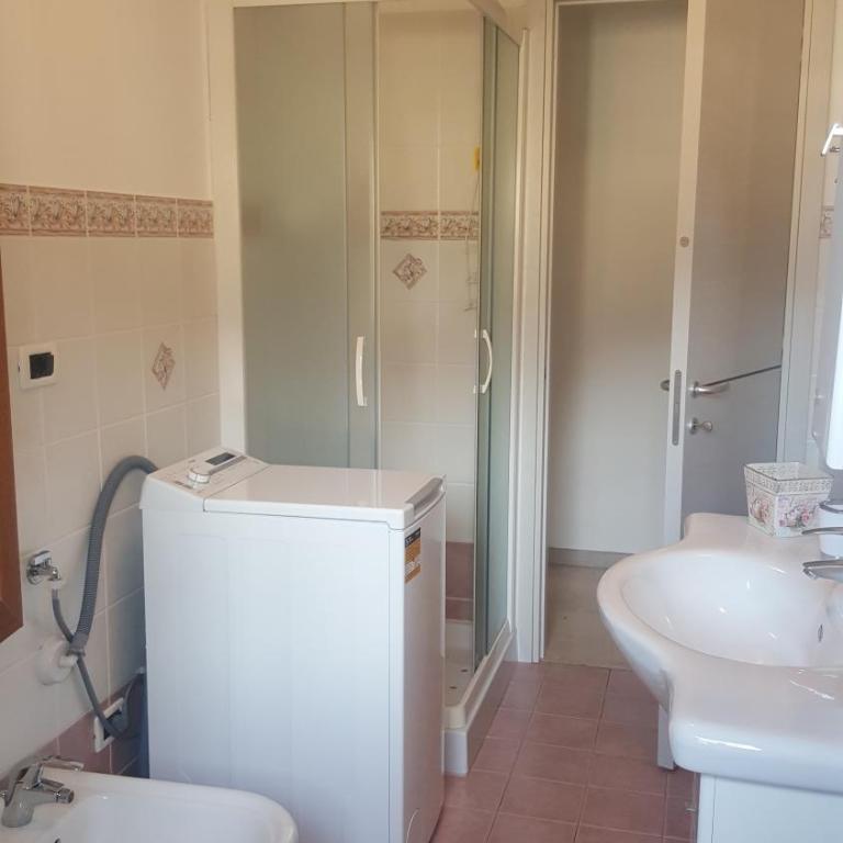 Casa della nonna per voi parcheggio gratuito condizionatore portatile CIR 0052 - Appartamento con 1 Camera da Letto - 7