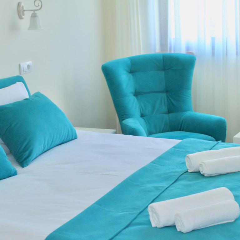 Drop In Apartments - Superior Studio - 13