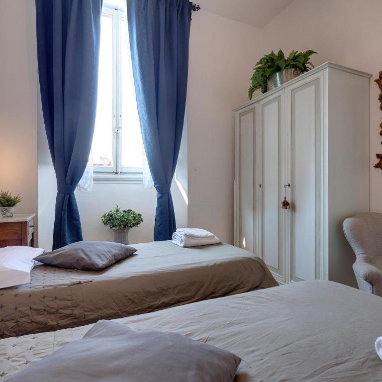 Cappelle Medici - Three-Bedroom Apartment - 22