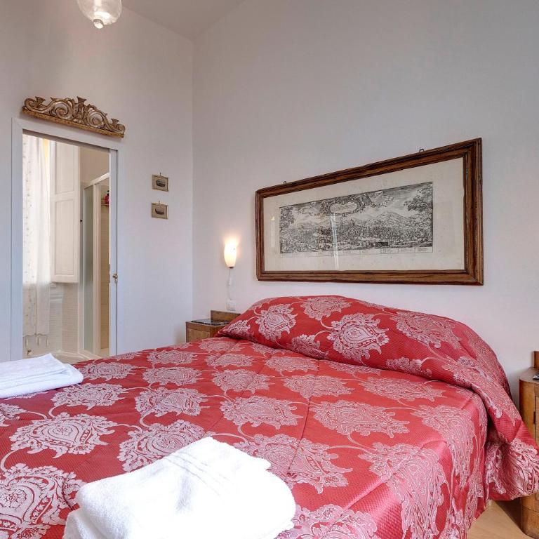 Cappelle Medici - Three-Bedroom Apartment - 10