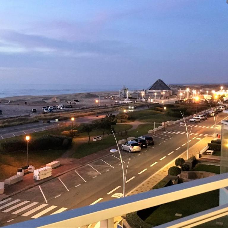SPLENDIDE T3 DE 70m2 VUE MER A 2 MINUTES DU CENTRE-VILLE - Apartment mit 2 Schlafzimmern - 56