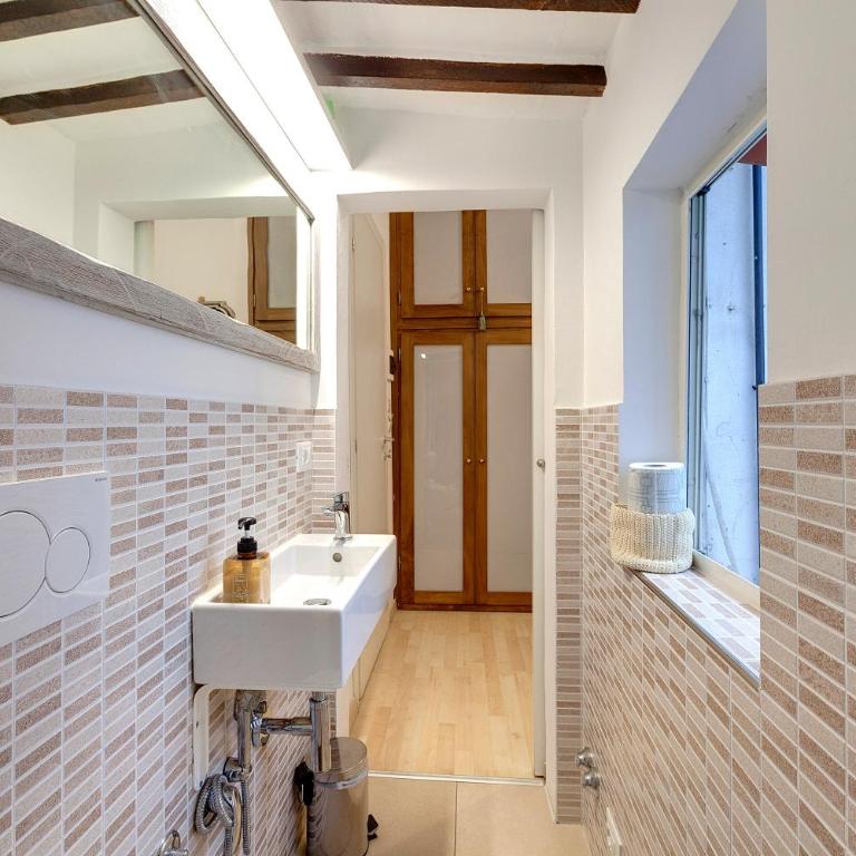 Faenza Apartment - Deluxe Apartment - 26