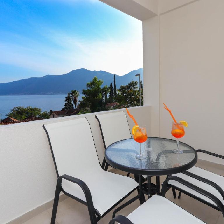Sea Star Apartments - One-Bedroom Apartment - 18