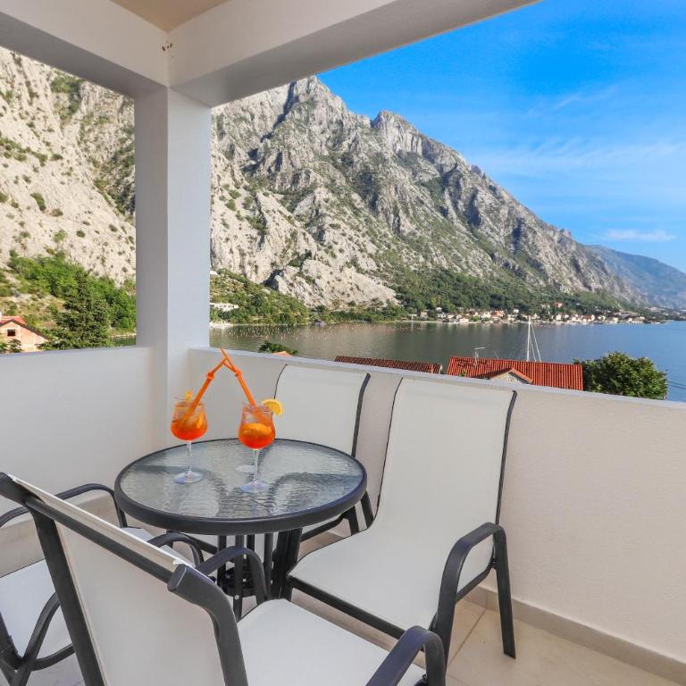 Sea Star Apartments - One-Bedroom Apartment - 19