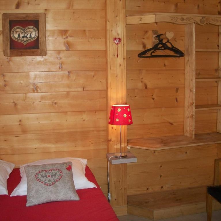 Chalet Les Aigles - Chambre Double avec Salle de Bains Privative - 3