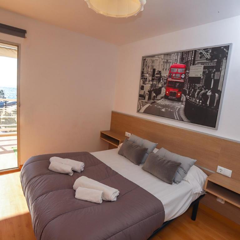 DIFFERENTFLATS Rubens - Apartamento Dúplex Superior con 3 dormitorios y vistas al mar - 12