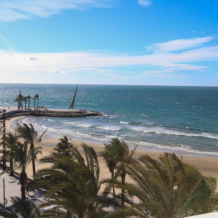 DIFFERENTFLATS Rubens - Apartamento Dúplex Superior con 3 dormitorios y vistas al mar - 13