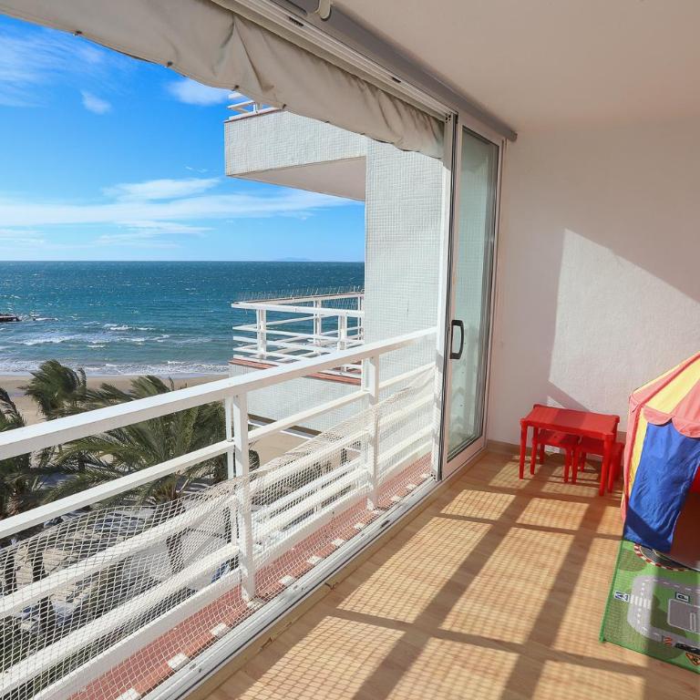DIFFERENTFLATS Rubens - Apartamento Dúplex Superior con 3 dormitorios y vistas al mar - 14