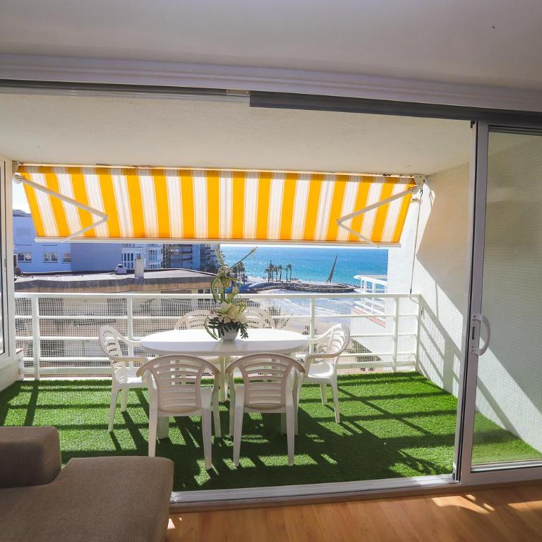 DIFFERENTFLATS Rubens - Apartamento Dúplex Superior con 3 dormitorios y vistas al mar - 1