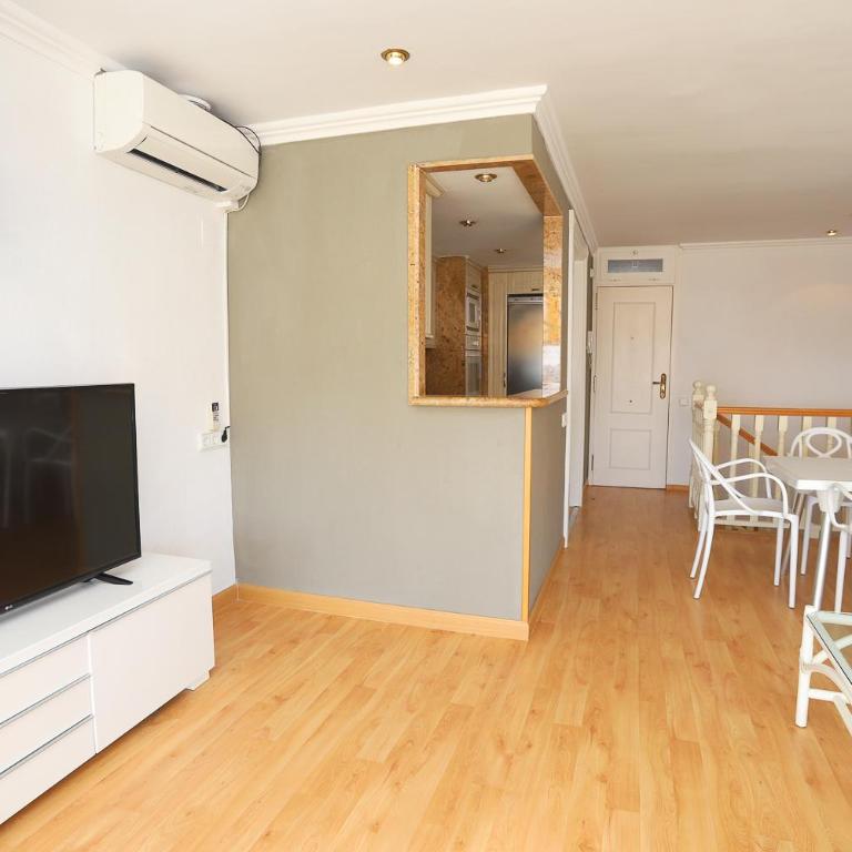 DIFFERENTFLATS Rubens - Apartamento Dúplex Superior con 3 dormitorios y vistas al mar - 20