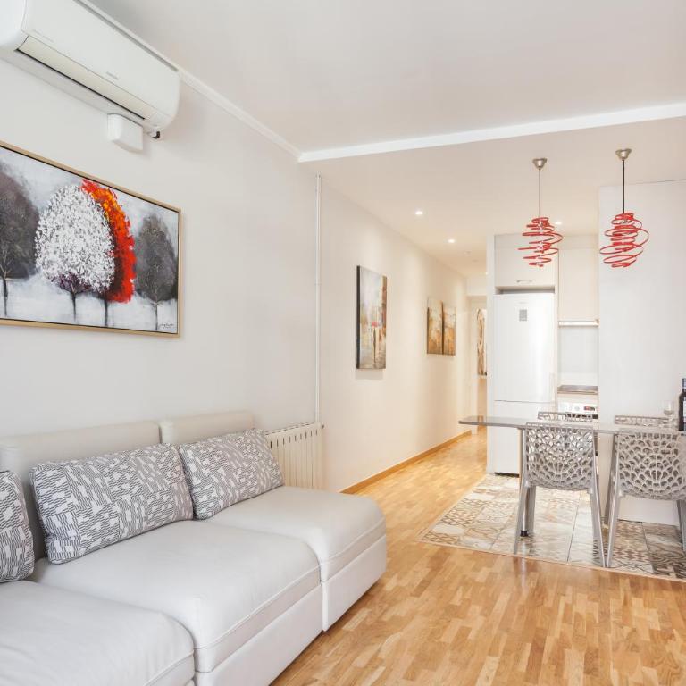 Art House Fira Apartments - Three-Bedroom Apartment - Calle Sepulveda, 45-47 - 15
