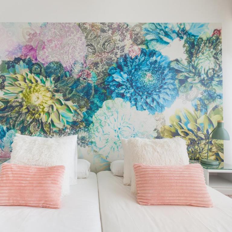 Art House Fira Apartments - Three-Bedroom Apartment - Calle Sepulveda, 45-47 - 28