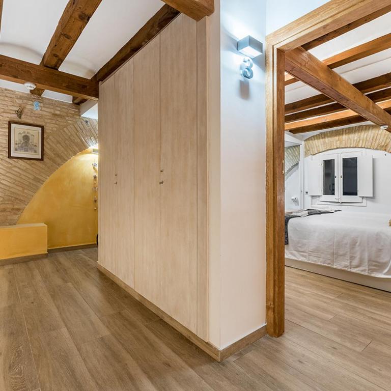 Hostal 977 - Habitación Doble con baño privado - 2 camas - 7