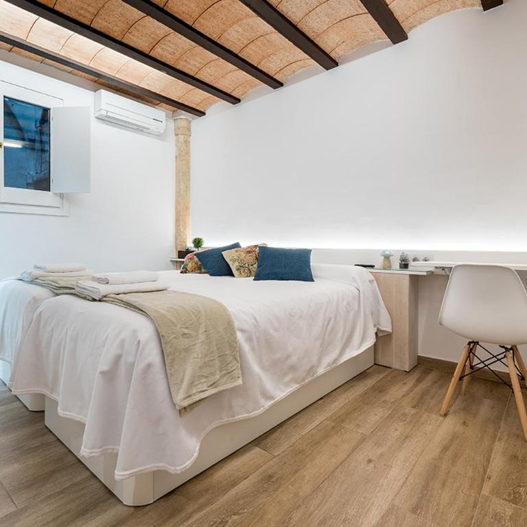 Hostal 977 - Habitación Doble con baño privado - 2 camas - 11