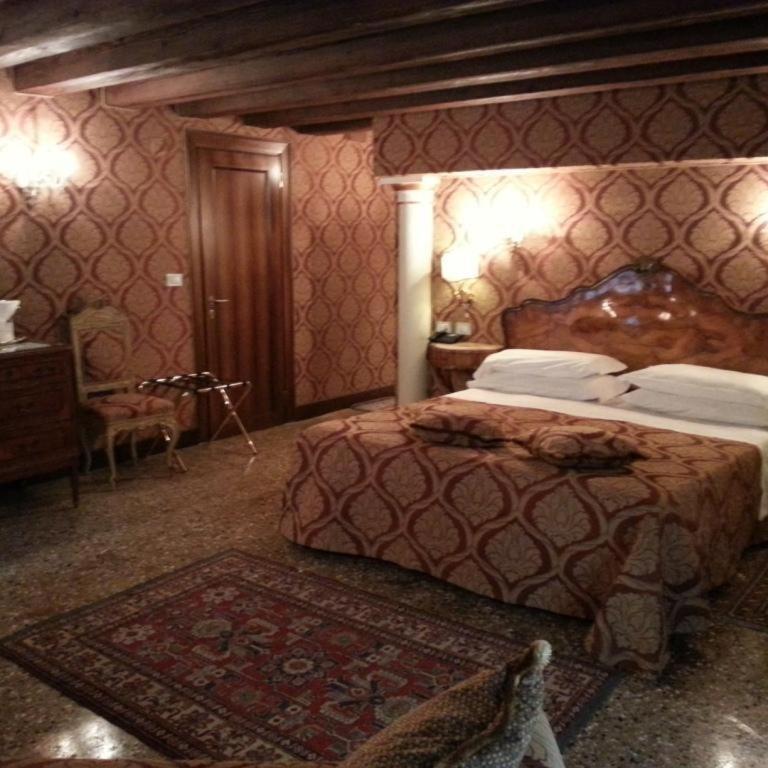 Hotel Palazzo Abadessa - Camera Superior con Vista Giardino - 2