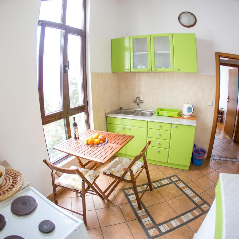 Guest House Mandarina - Apartman sa 2 Spavaće Sobe - 12