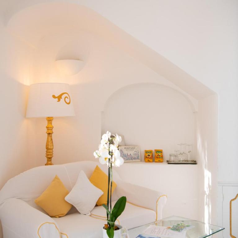 Villa Yiara - Camera Matrimoniale con Vista Mare e Idromassaggio - 6