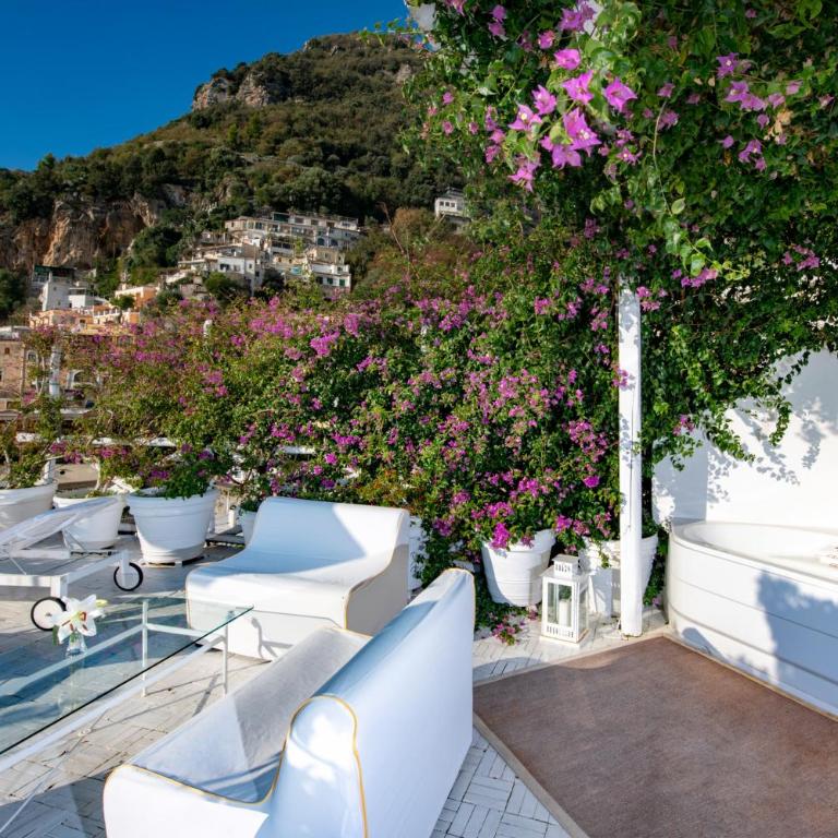 Villa Yiara - Camera Matrimoniale con Vista Mare e Idromassaggio - 10