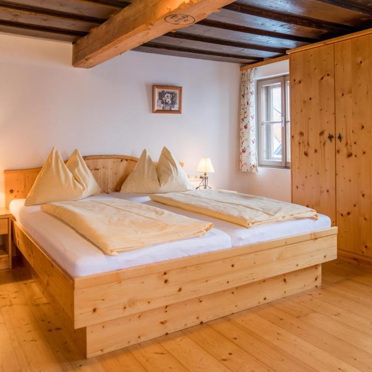 Kolping-Ferienhaus - Dreibettzimmer - 3